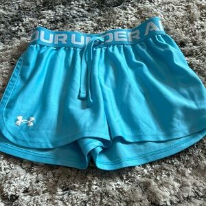 Under armour shorts good condition